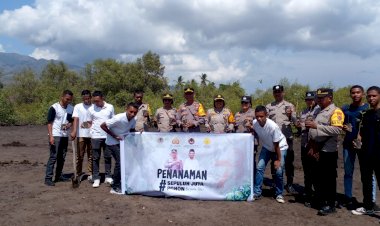 Bag-SDM-Polres-Sikka-dan-Polsek-Jajaran-Laksanakan-Penghijauan-dalam-rangka-Penanaman-Sepuluh-Juta-Pohon-bersama-Polri