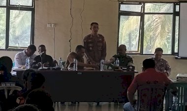 Deklarasi-Pemilu-Damai-di-Kec.-Talibura,-Kapolsek-Waigete-:-Mari-Mengawal-Pemilu-dengan-Aman,-Damai,-dan-Sejuk