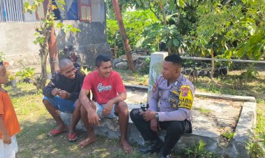 Datangi-Rumah-Warga-Cara-Bhabinkamtibmas-Jalin-Silaturahmi