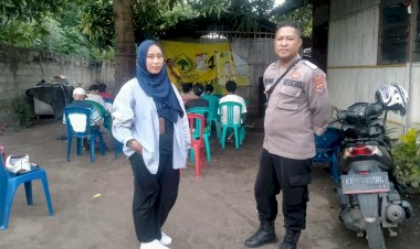 Personel-Polres-Sikka-Dan-Polsek-Alok-Amankan-Kampanye-Tatap-Muka-Caleg-di-Tiga-Kecamatan