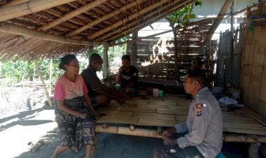 Sambang-Diologis,-Bhabinkamtibmas-Polsek-Lela-Kunjungi-Rumah-Warga