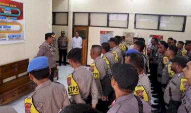 Polres-Sikka-Terima-42-Personel-BKO-Polda-NTT-untuk-Pemilu-2024