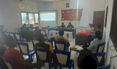 Rapat-Pleno-Penghitungan-Suara-Pemilu-2024-di-Kecamatan-Doreng,-Sikka,-Berlangsung-Aman-dan-Terkontrol