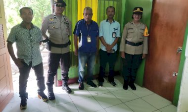 Rapat-Pleno-Rekapitulasi-Hasil-Penghitungan-Suara-Pemilu-Serentak-2024-di-Kecamatan-Alok-Barat-Memasuki-Hari-Kelima