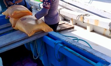 Pos-KP3-Laut-Polsek-Alok-Polres-Sikka-Tingkatkan-Keamanan-di-Pelabuhan-Maumere-dan-Wuring-Melalui-Patroli-Rutin