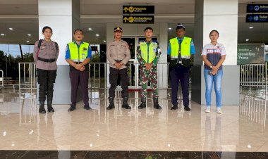 Pengamanan-Aktivitas-Bandara-Frans-Seda-Maumere-Oleh-Personil-Posyan-Bersinergi-Dengan-Instansi-Lainnya