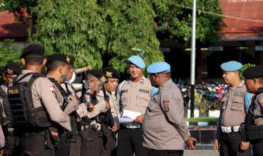 Kegiatan-Apel-Fungsi-Rutin-Polres-Sikka:-Pengecekan-dan-Peningkatan-Kedisiplinan