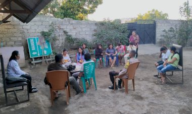 Bersama-Tim-medis-:-Bhabinkamtibmas-Kelurahan-Wailiti,-Melaksankan-kegiatan-pemeriksaan-kesehatan-Pada-Warga-Binaan