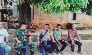 Bhabinkamtibmas-Alok-Barat-Intensifkan-Dialog-Keamanan-di-Nangahure-Bukit