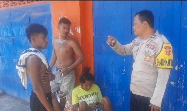 Patroli-Dialogis-Bhabinkamtibmas-di-Wairotang:-Wujudkan-Kamtibmas-yang-Kondusif-dan-Aman