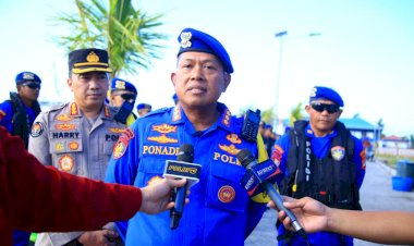 Ditpolairud-Polda-Bali-Siagakan-Dua-Kapal-dan-Tiga-Helikopter-Amankan-KTT-WWF