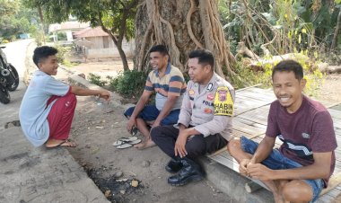 Jaga-Kamtibmas-di-Desa,-Bhabinkamtibmas-Gencar-Sambang-Warga