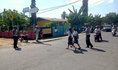 Patroli-Siang-Sat-Lantas-di-Wilayah-Hukum-Polres-Sikka