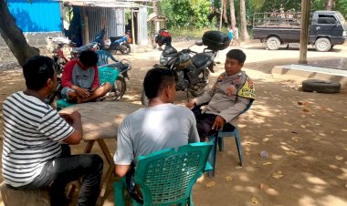 Bhabinkamtibmas-sambang-warga-Desa-Binaan,-Sampaikan-pesan-Kamtibmas