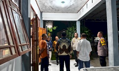 Kapolres-Sikka-Pantau-Langsung-Pengamanan-Verifikasi-Administrasi-Calon-Independen-Pilkada