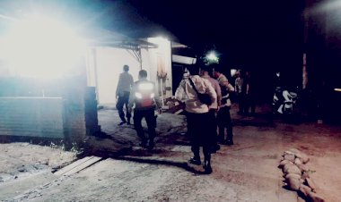 Menjelang-Perayaan-Komuni-Suci-Pertama-di-Sikka-Polsek-Alok-Laksanakan-Patroli-Kamtibmas