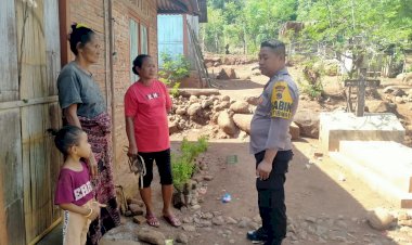 Ciptakan-Rasa-Aman-Bhabinkamtibmas-Polsek-Alok-Sambangi-Warganya