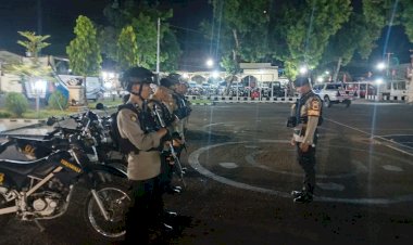 GUNA-MENJAGA-SITKAMTIBMAS-KONDUSIF,-SAT-SAMAPTA-LAKSANAKAN-PATROLI-PERINTIS-PRESISI-POLRI-DAN-KEGIATAN-RUTIN-YANG-DITINGKATKAN-(KRYD)