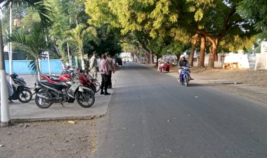 Polres-Sikka-Sukses-Amankan-Sholat-Idul-Adha-1445-H:-Ibadah-Berjalan-Lancar-dan-Tertib