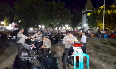 Pengamanan-Puncak-Pentas-Seni-dan-UMKM-Komunitas-Peduli-Generasi-Sikka-Berjalan-Sukses