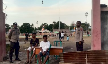 ANGGOTA-POLSEK-NELLE-MELAKSANAKAN-PENGAMANAN-KEGIATAN--TURNAMEN-FUTSAL-PAROKI-ROHKUDUS-NELLE-CUP-I-TAHUN-2024