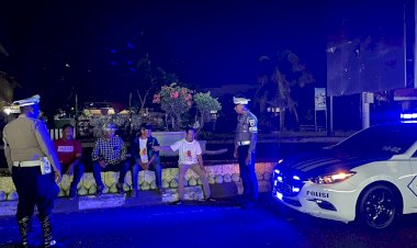 Patroli-Lampu-Biru-di-Wilayah-Hukum-Polres-Sikka,-Guna-Ciptakan-Kamseltibcarlantas