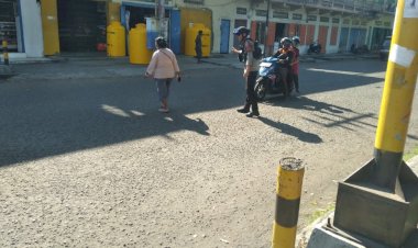 Kegiatan-Rutin-Patroli-dan-Pengaturan-Lalu-Lintas-oleh-Unit-Turjawali-Sat.-Samapta-Polres-Sikka