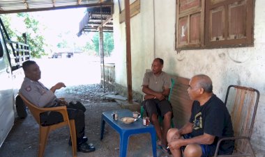 Bhabinkamtibmas-Polsek-Waigete-Bripka-Ady-Leo-Lakukan-Sambang-Untuk-Wujudkan-Kamtibmas