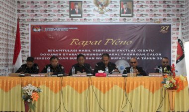 Rapat-Pleno-Rekapitulasi-Hasil-Verifikasi-Faktual-Kesatu-Syarat-Dukungan-Bakal-Pasangan-Calon-Perseorangan-Bupati-dan-Wakil-Bupati-Sikka-Tahun-2024-Berlangsung-Lancar