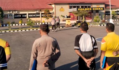 Polres-Sikka-Gelar-Apel-Pagi-dan-Olahraga-Bersama-untuk-Tingkatkan-Disiplin-dan-Kesehatan