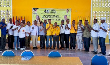 Pengamanan-Pendaftaran-Bakal-Calon-Kepala-Daerah-Berlangsung-di-Sekretariat-DPD-Partai-Golkar-Kabupaten-Sikka