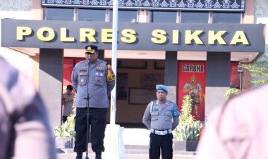 Kapolres-Sikka-AKBP-Hardi-Dinata-H.,-S.I.K.,-M.M.-Pimpin-Apel-Penerimaan-Personil-Brimob-BKO-Polres-Sikka