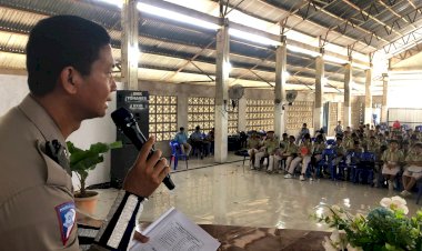 Unit-Kamsel-Sat-Lantas-Res-Sikka-Melaksanakan-kegiatan-