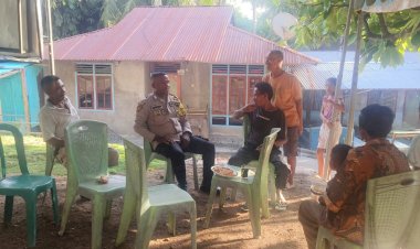 Bhabinkamtibmas-Polsek-Lela-Ciptakan-Kondisi-Kondusif-di-Desa-Du-melalui-Giat-Sambang