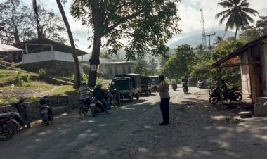 Pengaturan-Lalu-Lintas-di-Pasar-Mingguan-Kec.-Lela:-Upaya-Meningkatkan-Keamanan-Pengunjung