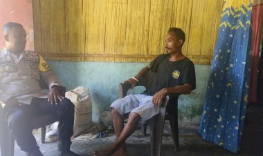 Bhabinkamtibmas-Desa-Du-Laksanakan-Patroli-Dialogis-dan-Sambang-Warga-untuk-Tingkatkan-Keamanan-dan-Kebersihan-Desa