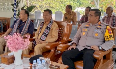 Kapolres-Sikka-Hadiri-Peresmian-Sentra-Pelayanan-Universitas-Terbuka-Salut-Madawat-Kabupaten-Sikka