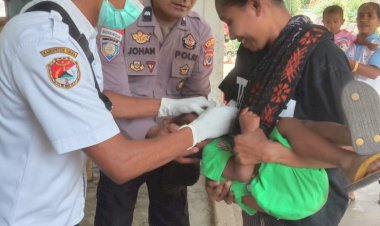 Kegiatan-Imunisasi-Polio-di-Posyandu-Paupada,-Dusun-Legar,-Desa-Wolomotong,-Kecamatan-Doreng,-Kabupaten-Sikka-Berjalan-Sukses