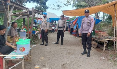 KEGIATAN-PATROLI-DI-PASAR-BOLA,-DESA-BOLA,-KEC.BOLA,-KAB.SIKKA