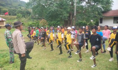 Latihan-PBB-dan-Pembentukan-Formasi-Paskibra-HUT-RI-ke-79-di-Kecamatan-Tana-Wawo,-Sikka-Berlangsung-Sukses