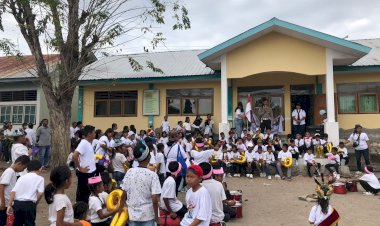 Unit-Kamsel-Sat-Lantas-Res-Sikka-Kawal-Jalan-Santai--SDN-CONTOH--Dalam-Rangka-Memperingati-Hari-Ulang-Tahun-Sekolah-Yang-Ke---62