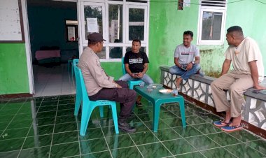 Bhabinkamtibmas-Desa-Dobo-Aiptu-I-Dewa-Gede-Swijana-Laksanakan-Sambang.