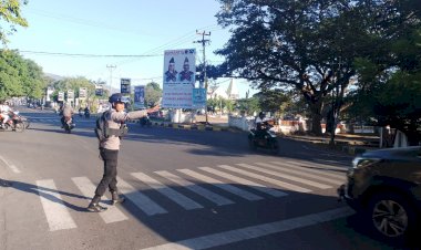 Berikan-Rasa-Aman-Unit-Turjawali-Sat-Samapta-Polres-Sikka-Rutin-Gatur-Pagi