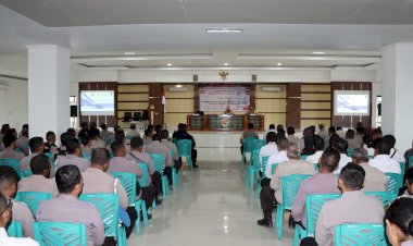 Wakapolres-Pimpin-Latihan-Pra-Operasi-Mantap-Praja-Turangga-2024