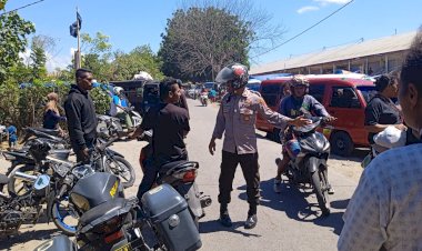 Patroli-Rutin-Polsek-Kewapante,-Langkah-Proaktif-Amankan-Proses-Persiapan-Pilkada-Sikka-2024