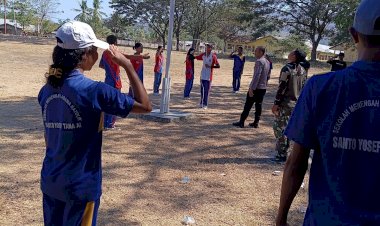 LATIHAN-PBB-(-PERATURAN-BARIS-BERBARIS-)-PESERTA-PASKIBRA-TINGKAT-KEC.-TALIBURA-KAB.-SIKKA-TAHUN-2024