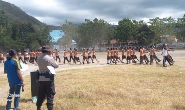 Latihan-Formasi-Paskibra-dan-Gladi-Kotor-Upacara-HUT-RI-Ke-79-di-Kecamatan-Paga