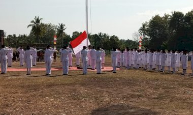 UPACARA-MEMPERINGATI-HUT-PROKLAMASI-KEMERDEKAAN-RI-KE-79-TAHUN-2024,-TINGKAT-KECAMATAN-WAIGETE