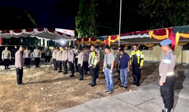 PERSONIL-POLRES-SIKKA-LAKSANAKAN-PENGAMANAN-RAPAT-PLENO-DI-KANTOR-KPUD-&-BAWASLU--KAB.-SIKKA