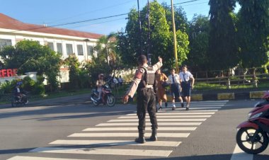 UNIT-TURJAWALI-SAT.-SAMAPTA-POLRES-SIKKA-LAKSANAKAN-STRONG-POINT-PAGI